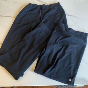 Lululemon wide leg yoga relaxed pants 4